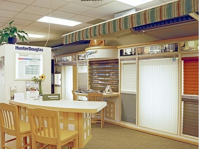 Hunter Douglas Dealer Image